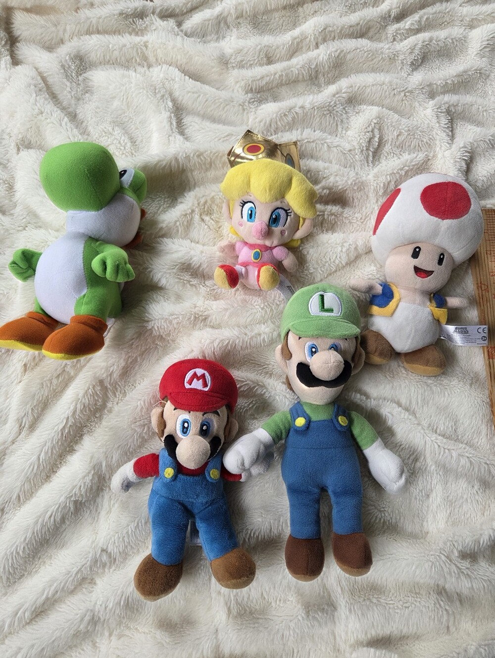 Nintendo Super Mario Plush Set - Red, Green, Yellow, White